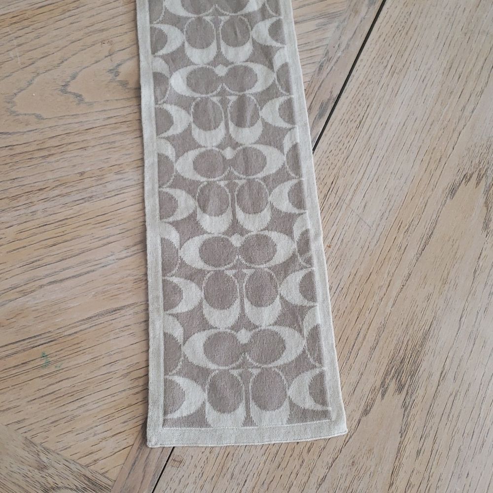 Coach wool scarf - Picture 5 of 8